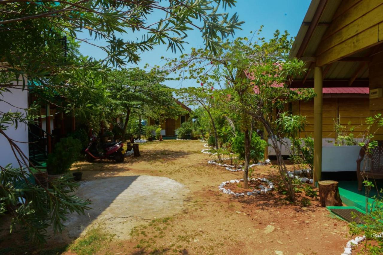 Sunntop Cabana Trincomalee Exterior foto